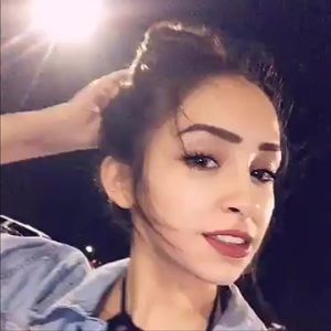 Meet your Posher, Natasha